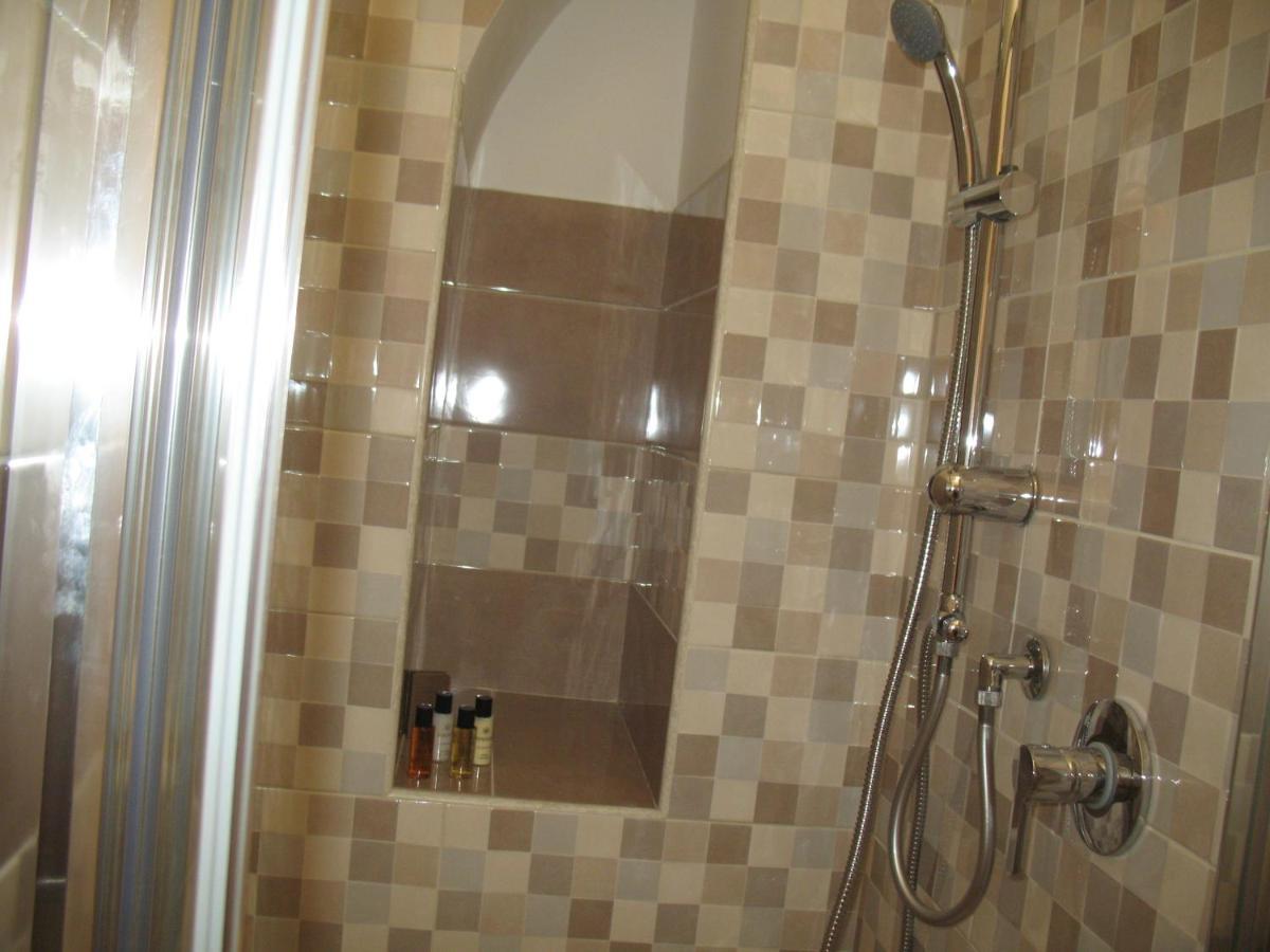 Bed&Bed Tommaso Fazzello Only Rooms Taormina Luaran gambar