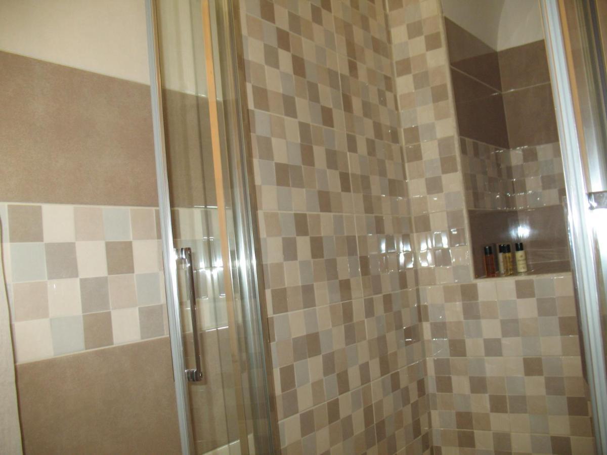 Bed&Bed Tommaso Fazzello Only Rooms Taormina Luaran gambar